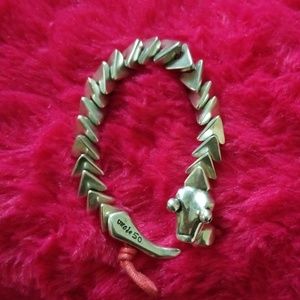 Uno de 50 Dragon Inspired Bracelet